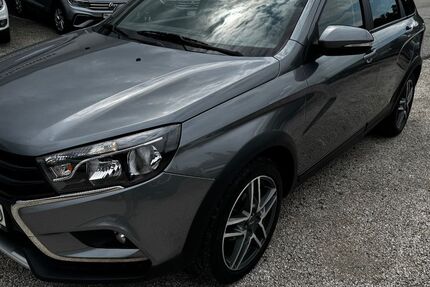 Lada Vesta 118.000 km 8.490 &euro; Bad Endorf 83093