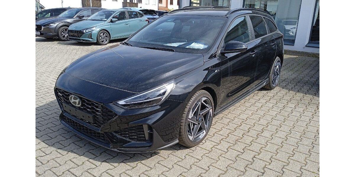 Hyundai i30 11.899 km 26.899 &euro; Traunstein 83278