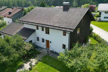 Haus Teisendorf Hausmoning - 8 Zimmer, 209 m&sup2;, 965.000&euro; | Angebot:25373190