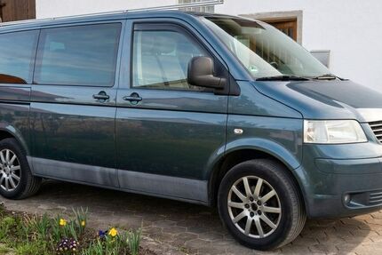 VW T5 Caravelle 295.000 km 8.500 &euro; Traunreut 83301