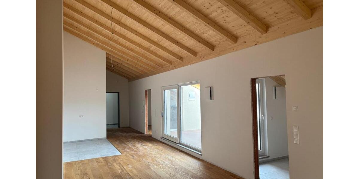 Dachgeschoßwohnung Feichten an der Alz - 4 Zimmer, 106 m&sup2;, 1.387&euro; | Angebot:24215253