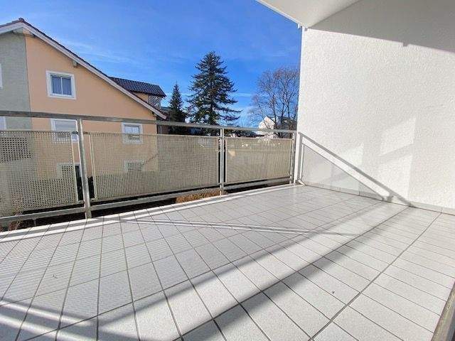 Etagenwohnung Freilassing - 2 Zimmer, 64 m&sup2;, 259.000&euro; | Angebot:25667668