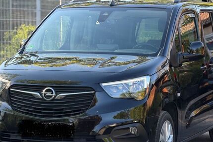 Opel Combo 87.711 km 14.990 &euro; Traunwalchen 83374