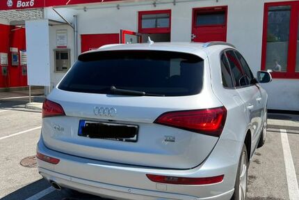 Audi Q5 209.000 km 13.900 &euro; Freilassing 83395
