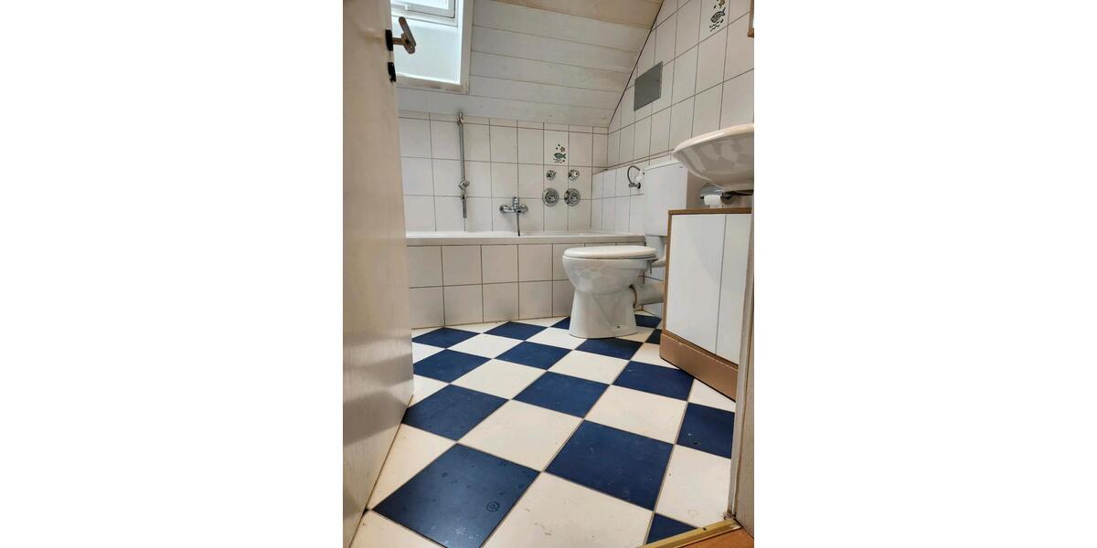 Etagenwohnung Trostberg - 3 Zimmer, 72 m&sup2;, 830&euro; | Angebot:26604812
