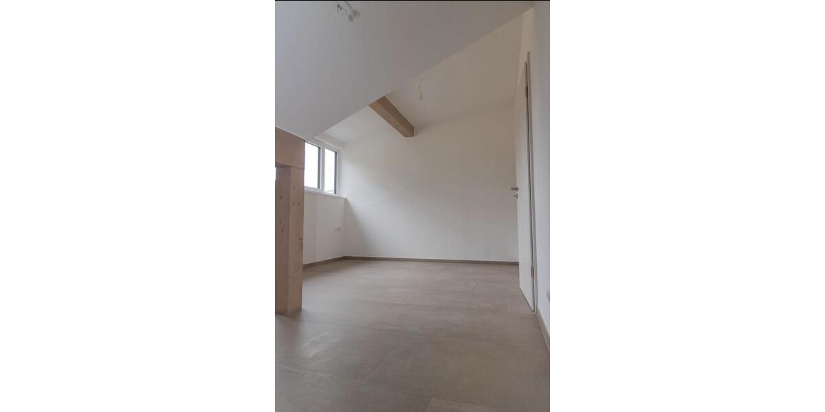 Dachgeschoßwohnung Bad Reichenhall - 2 Zimmer, 73 m&sup2;, 1.500&euro; | Angebot:25524342