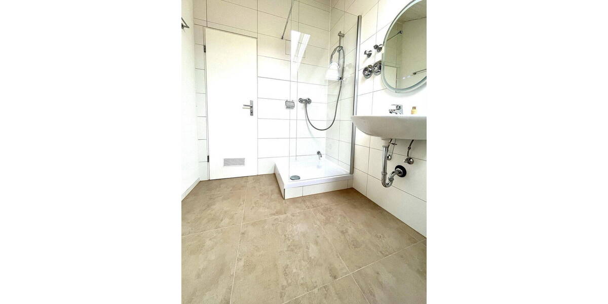 Etagenwohnung Bergen - 1 Zimmer, 64 m&sup2;, 840&euro; | Angebot:26743278