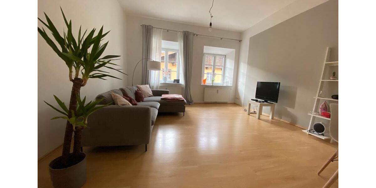 Etagenwohnung Traunstein - 2.5 Zimmer, 78 m&sup2;, 900&euro; | Angebot:24660522