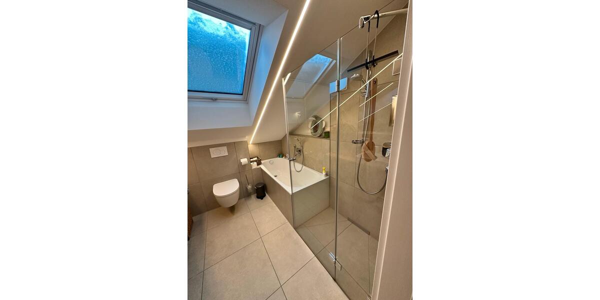 Dachgeschoßwohnung Teisendorf Hausmoning - 4 Zimmer, 108 m&sup2;, 649.000&euro; | Angebot:25859963