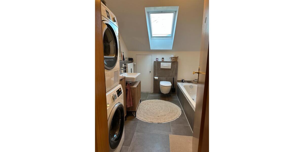 Etagenwohnung Traunstein - 3 Zimmer, 102 m&sup2;, 1.200&euro; | Angebot:26038533