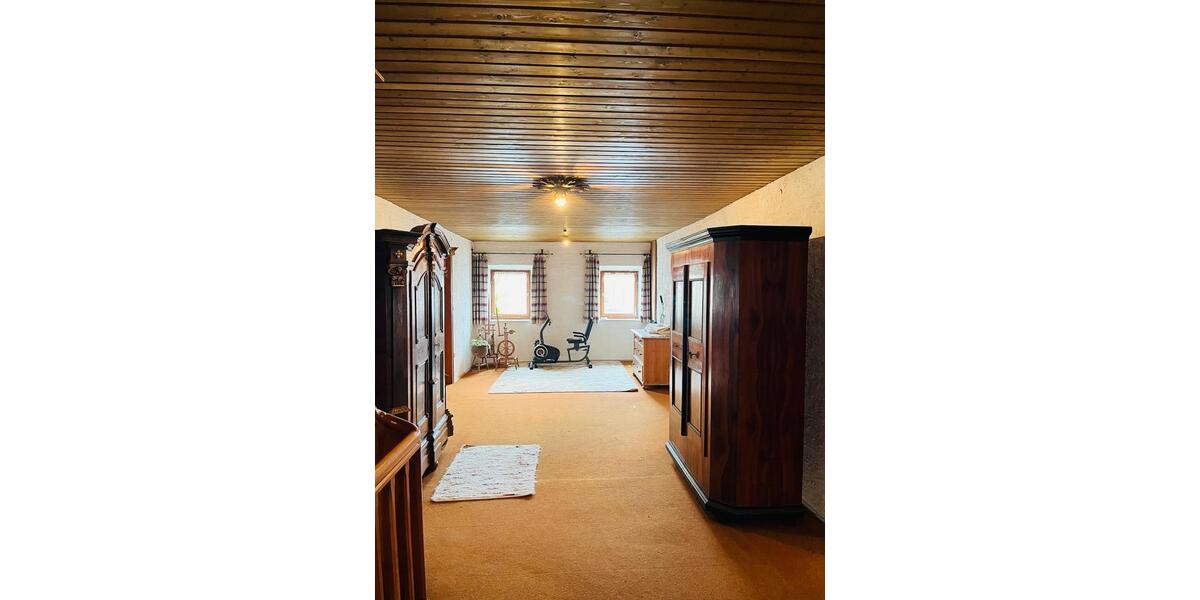 Einfamilienhaus Fridolfing - 7 Zimmer, 120 m&sup2;, 1.400&euro; | Angebot:27617216