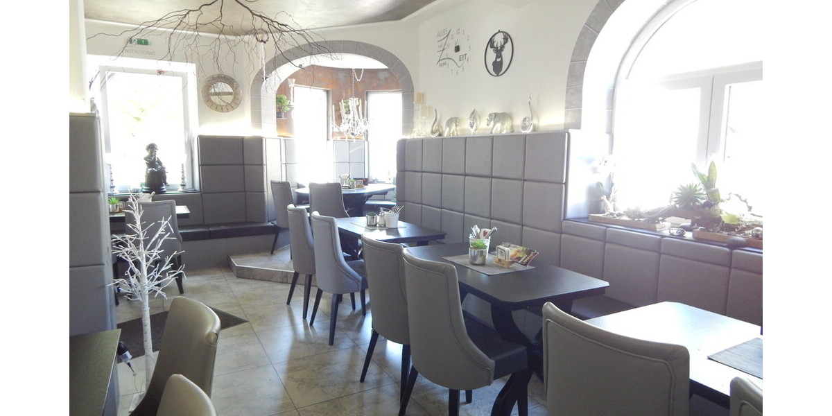 Moderne Gastronomiefläche in Toplage – Voll ausgestattet mit großzügigem Gastgarten und Außenbar - Gewerbeobjekt Freilassing Freilassing | Angebot:21360065