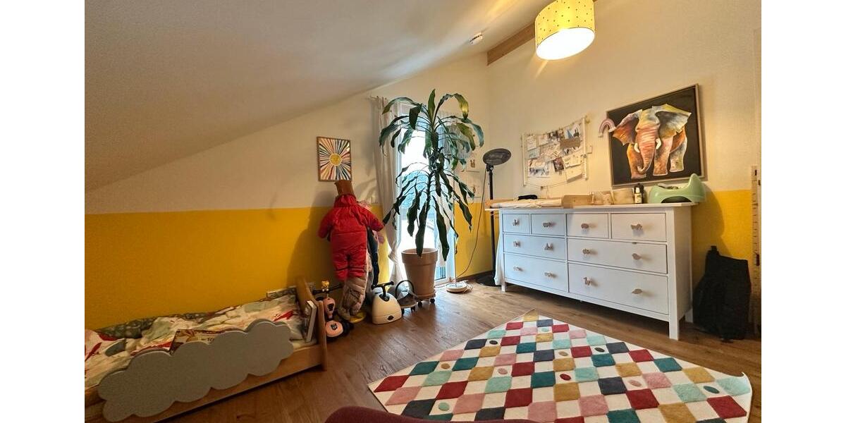 Dachgeschoßwohnung Teisendorf Hausmoning - 4 Zimmer, 108 m&sup2;, 649.000&euro; | Angebot:25859963