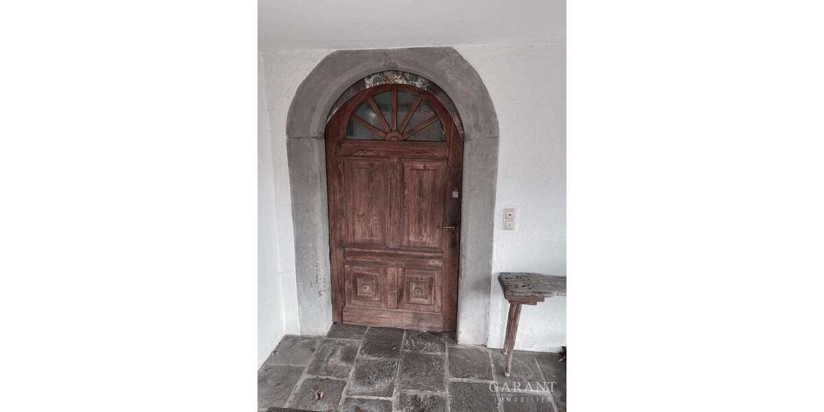 Einfamilienhaus Saaldorf-Surheim Surheim - 12 Zimmer, 490 m&sup2;, 1.295.000&euro; | Angebot:25458796