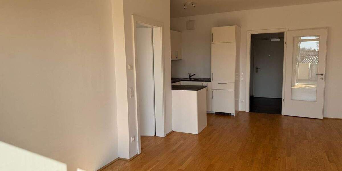 Etagenwohnung Freilassing - 2 Zimmer, 61 m&sup2;, 290.000&euro; | Angebot:25969600
