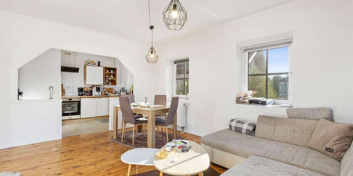 Seltene Chance in Seenähe | Gaststätte inkl. Wohnungen im Ortszentrum - Anlageobjekt Übersee | Angebot:24972012