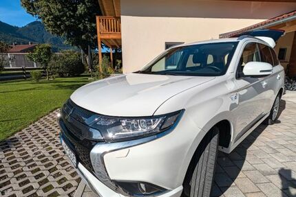 Mitsubishi Plug-in Hybrid Outlander 58.000 km 21.400 &euro; Ruhpolding 83324