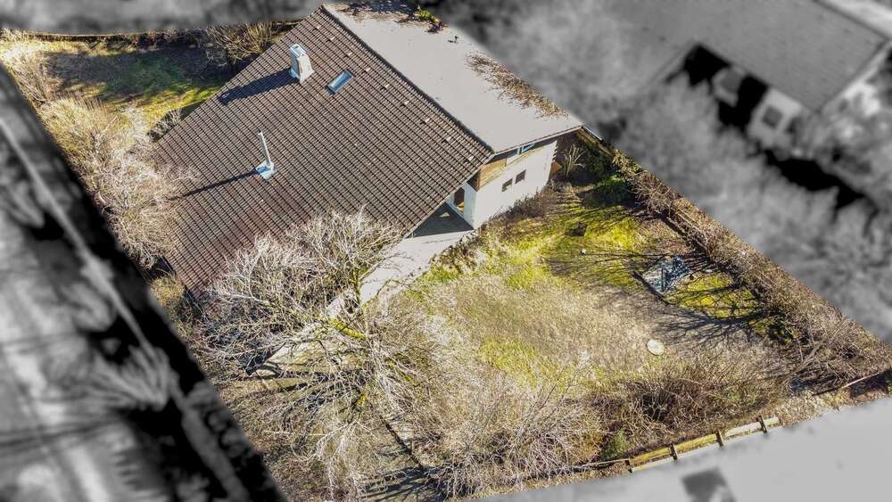 Sanierungsbedürftiges EFH mit separatem KG-Zugang | Ideal für Wohnen und Arbeiten unter einem Dach - Einfamilienhaus Grabenstätt | Angebot:25927881