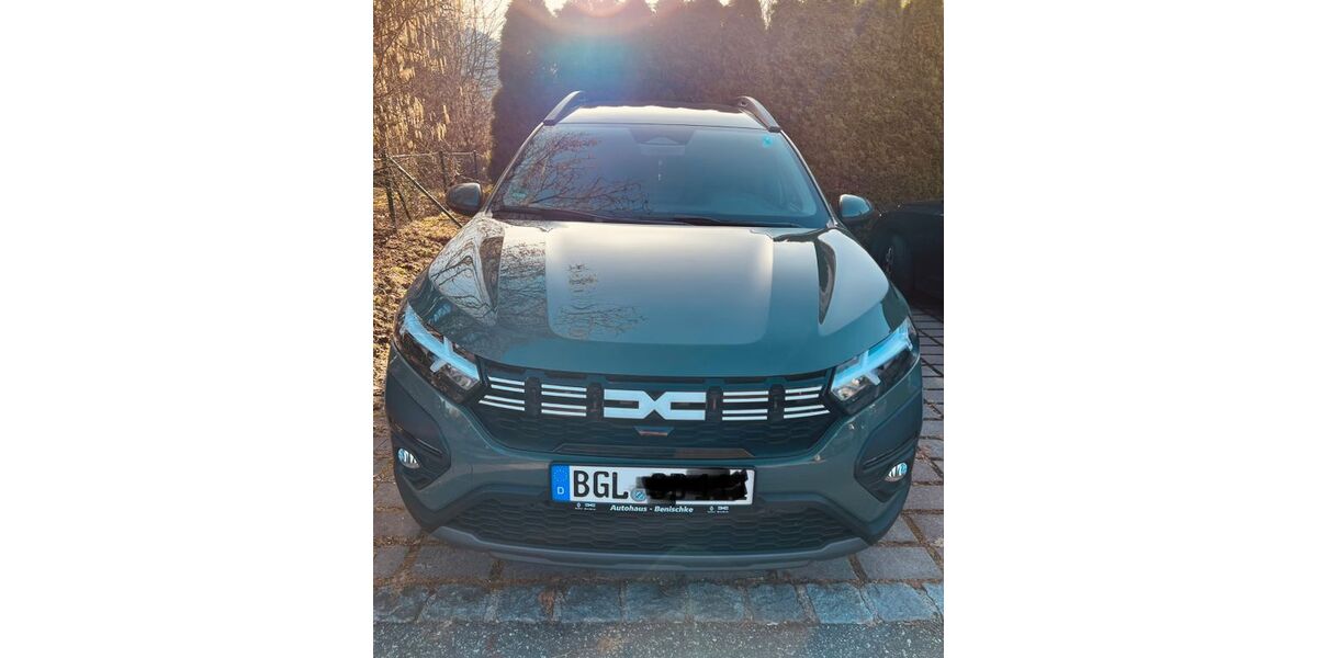 Dacia Jogger 15.050 km 19.490 &euro; Bayerisch Gmain 83457