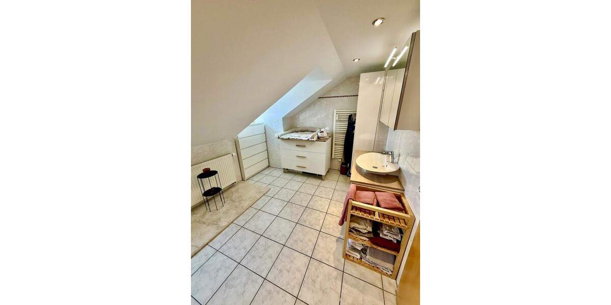 Etagenwohnung Trostberg - 2 Zimmer, 74 m&sup2;, 235.000&euro; | Angebot:25805864