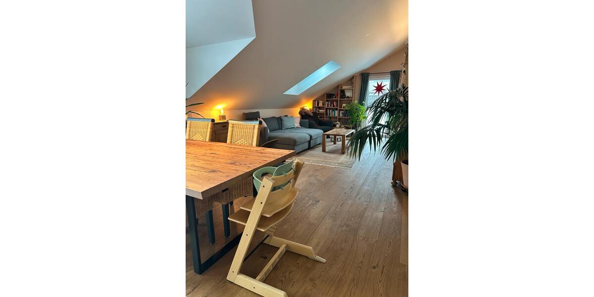 Dachgeschoßwohnung Teisendorf Hausmoning - 4 Zimmer, 108 m&sup2;, 649.000&euro; | Angebot:25859963
