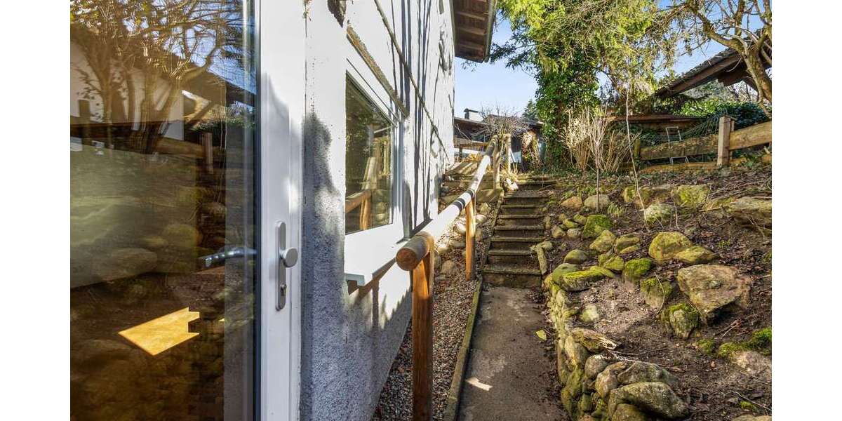 Sanierungsbedürftiges EFH mit separatem KG-Zugang | Ideal für Wohnen und Arbeiten unter einem Dach - Einfamilienhaus Grabenstätt | Angebot:25927881