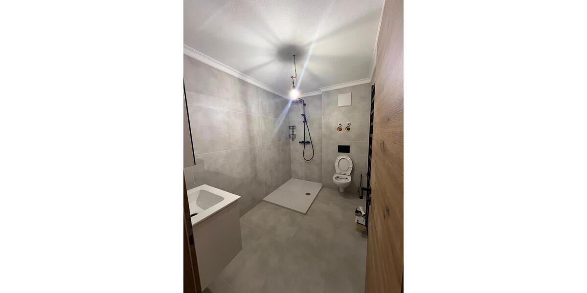 Etagenwohnung Freilassing - 4 Zimmer, 90 m&sup2;, 1.480&euro; | Angebot:25973540