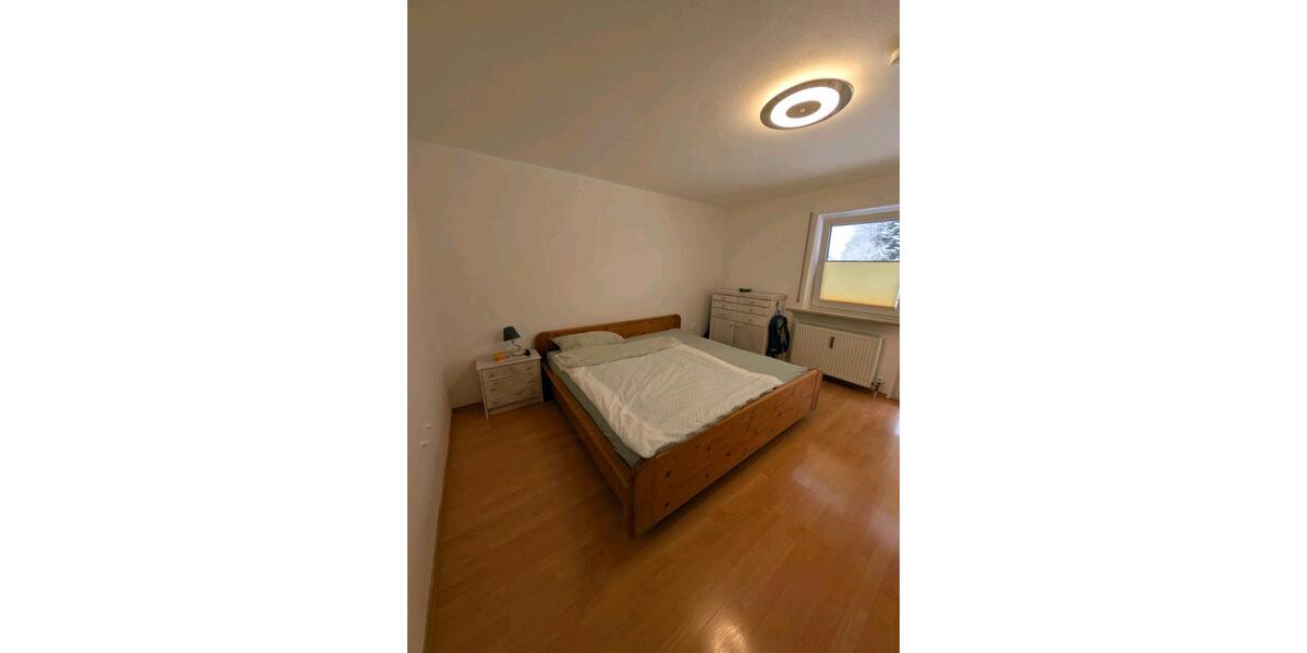 Etagenwohnung Chieming - 3 Zimmer, 100 m&sup2;, 1.125&euro; | Angebot:25129181