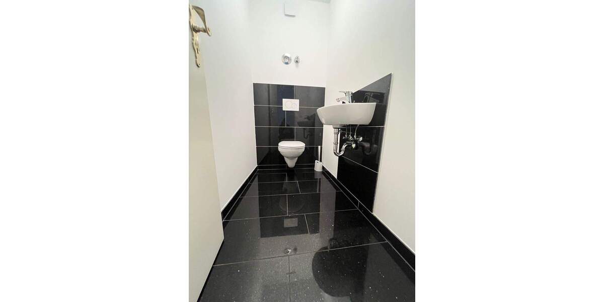 Etagenwohnung Traunstein Gemarkung Traunstein - 3 Zimmer, 92 m&sup2;, 1.090&euro; | Angebot:25696727