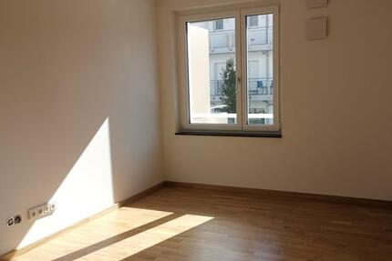 Wohnung Surberg - 2 Zimmer, 59 m&sup2;, 1.310&euro; | Angebot:25360948