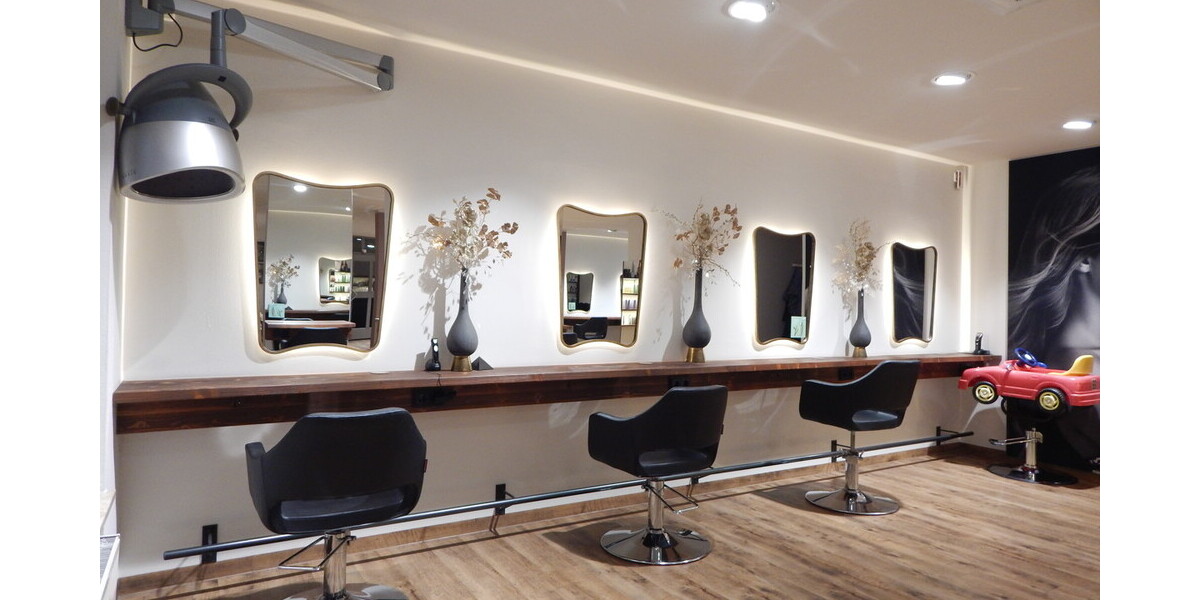 Ablösefreier, klimatisierter Friseursalon in 83395 Freilassing – voll ausgestattet, sofort bezugsfertig! - Gewerbeobjekt Freilassing Freilassing | Angebot:23021567