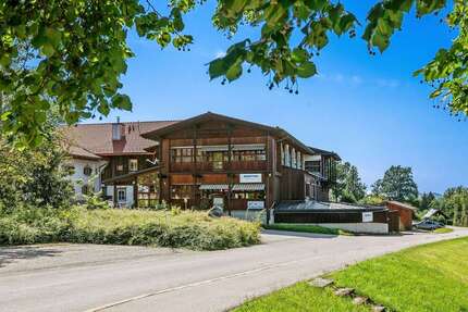 Gewerbeobjekt Siegsdorf - 550.000&euro; | Angebot:27008409