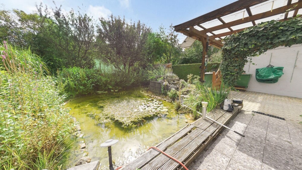 Doppelhaushälfte mit Garten & Garage in ruhiger Lage – viel Potenzial für Ihre Wohnideen - Doppelhaushälfte Freilassing Freilassing | Angebot:27453355