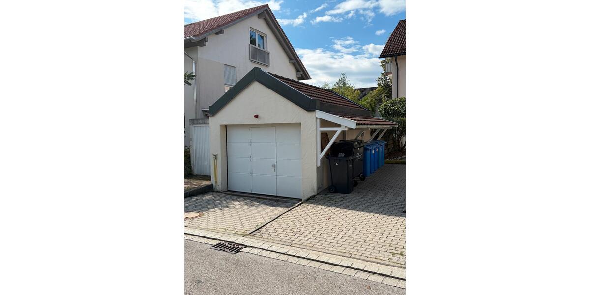 Dachgeschoßwohnung Freilassing - 2 Zimmer, 60 m&sup2;, 256.000&euro; | Angebot:27251236