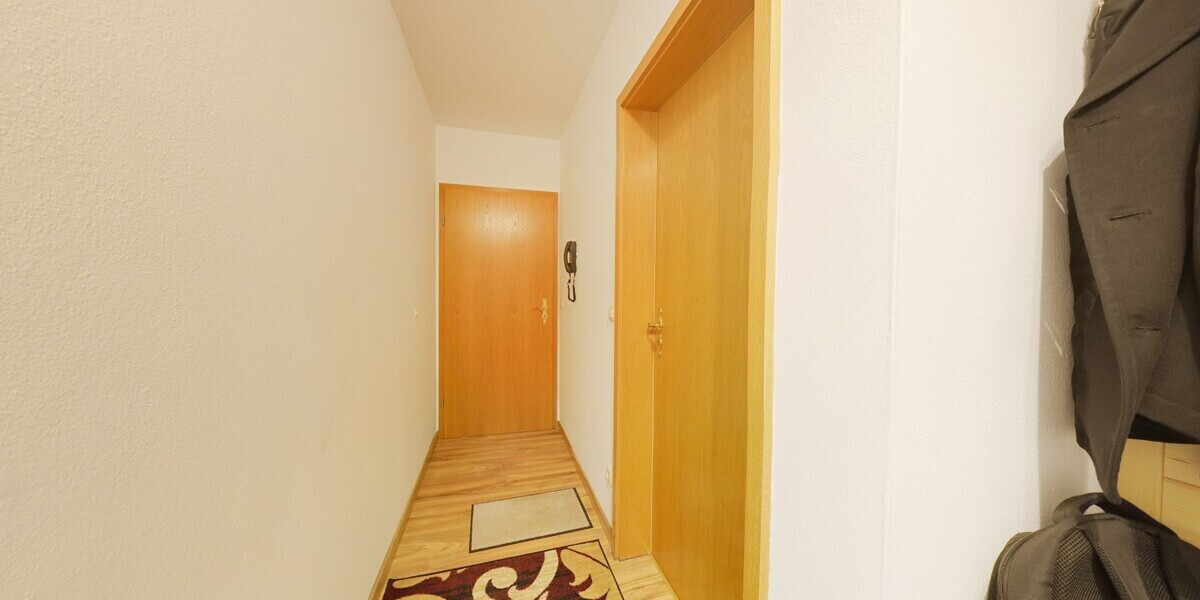 Solide Altersvorsorge für junge Anleger - vermietete 2 Zimmerwohnung in Freilassing + KFZ-Stellplatz - Etagenwohnung Freilassing Freilassing | Angebot:25231149