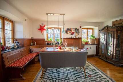 Haus Chieming / Egerer Egerer - 15 Zimmer, 420 m&sup2;, 1.373.000&euro; | Angebot:25251270