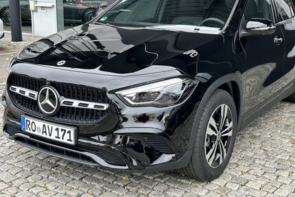 Mercedes-Benz GLA 200 8.000 km 43.800 &euro; Traunstein 83278
