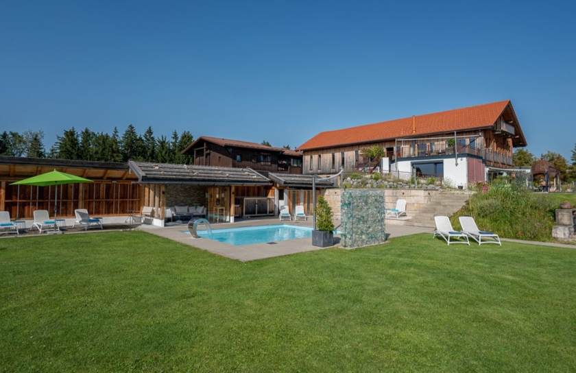 Einfamilienhaus Siegsdorf - 15 Zimmer, 887 m&sup2;, 4.500.000&euro; | Angebot:25542014