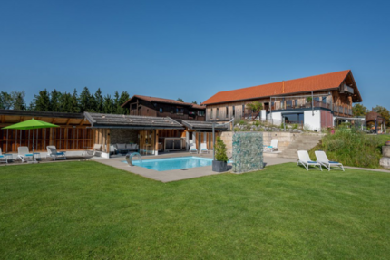 Haus Siegsdorf - 15 Zimmer, 887 m&sup2;, 4.500.000&euro; | Angebot:25542014