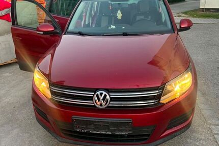 VW Tiguan 132.000 km 15.300 &euro; Traunreut 83301