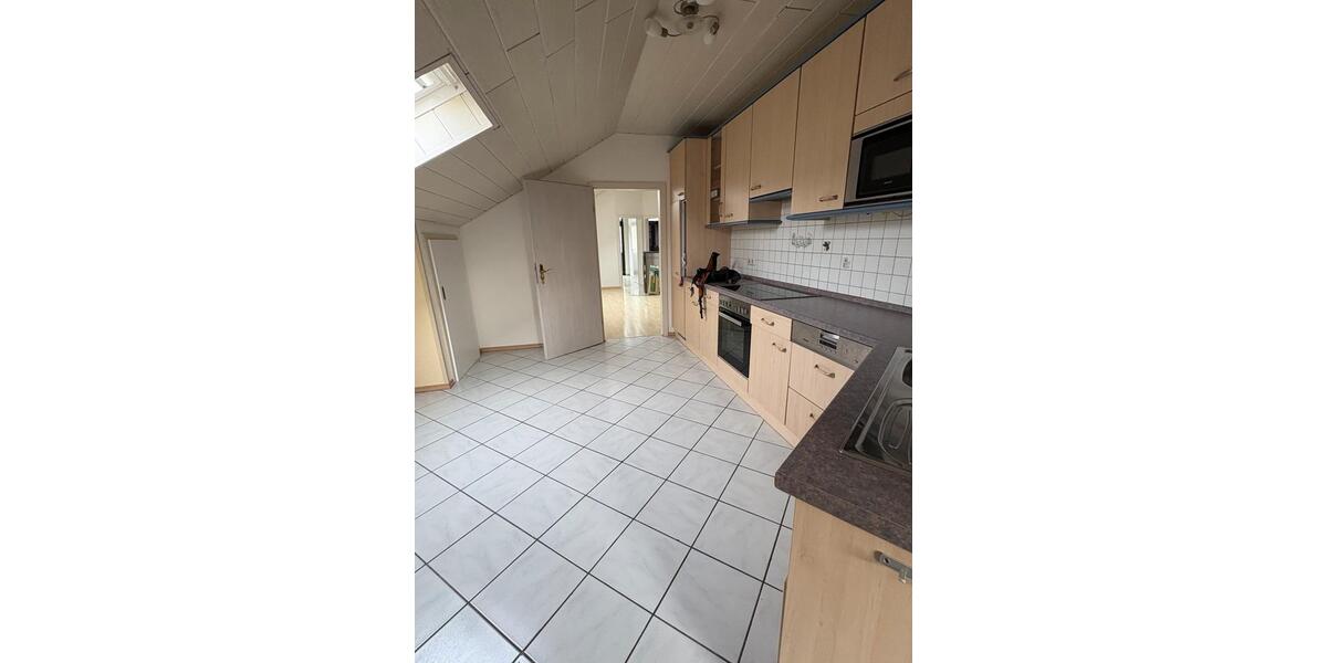 Dachgeschoßwohnung Garching an der Alz - 3.5 Zimmer, 88 m&sup2;, 800&euro; | Angebot:26375361
