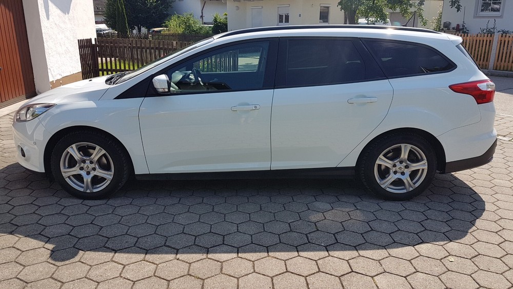 Ford Focus Kombi 138.000 km 5.800 &euro; Ainring 83404