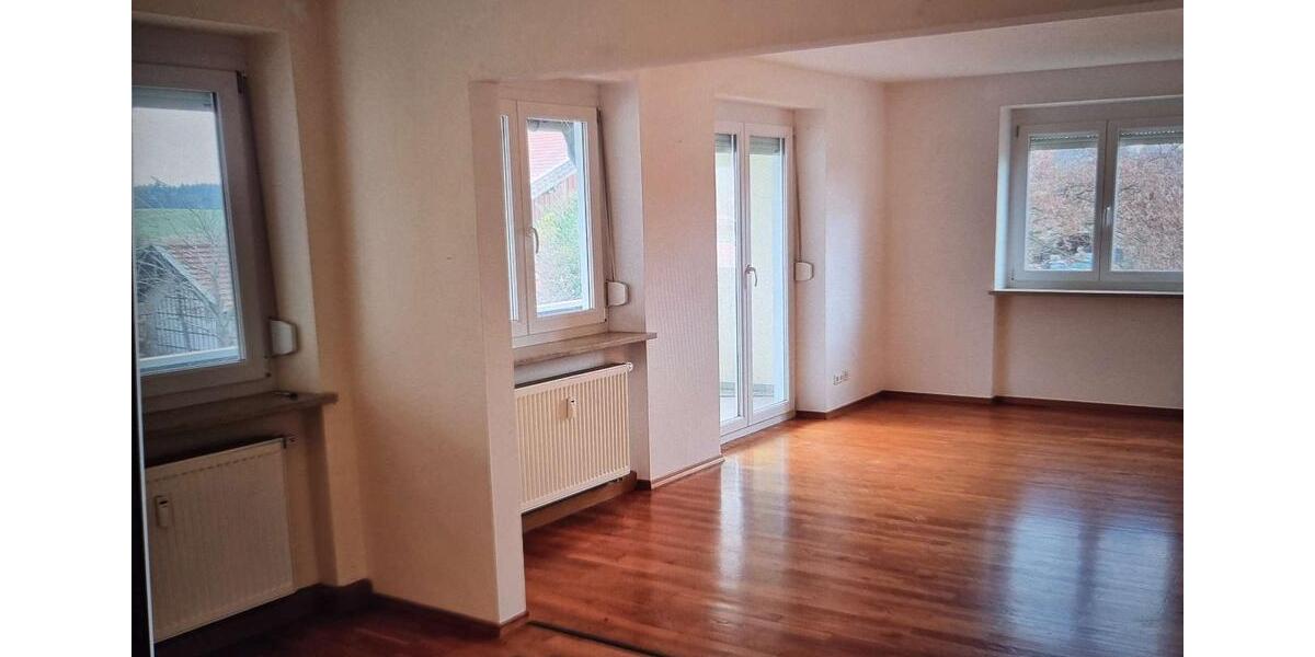 Etagenwohnung Gstadt am Chiemsee - 3 Zimmer, 100 m&sup2;, 1.100&euro; | Angebot:25052153