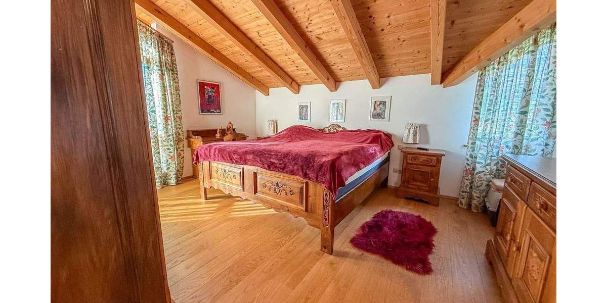 Einfamilienhaus Chieming - 7 Zimmer, 180 m&sup2;, 1.350.000&euro; | Angebot:25738422