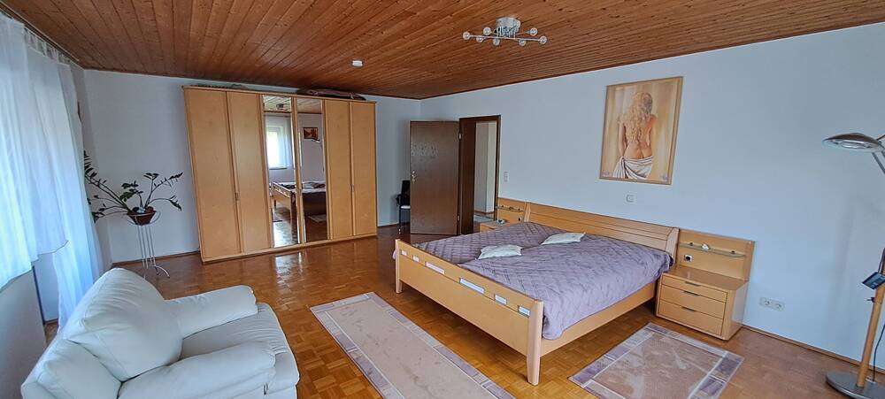 Einfamilienhaus Garching an der Alz Theresienleite - 6 Zimmer, 210 m&sup2;, 550.000&euro; | Angebot:25687718