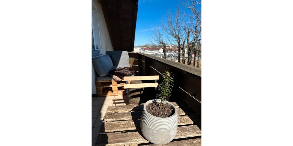 Etagenwohnung Traunstein - 3 Zimmer, 102 m&sup2;, 1.360&euro; | Angebot:25796449