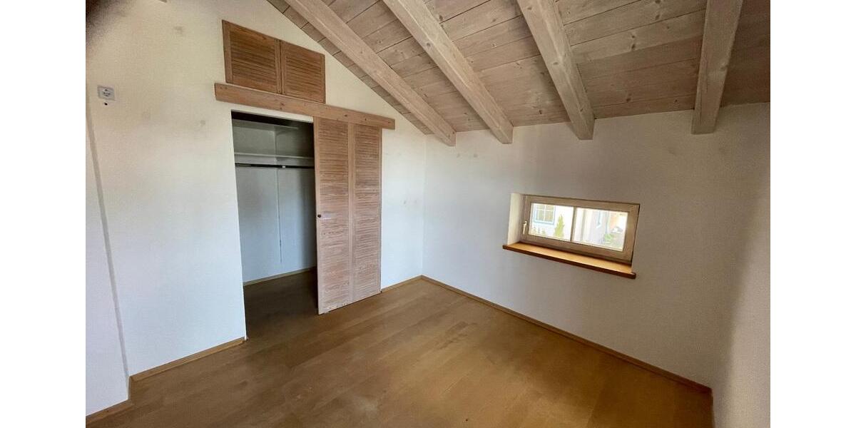 Maisonettenwohnung Bad Endorf - 3 Zimmer, 86 m&sup2;, 1.300&euro; | Angebot:25634211