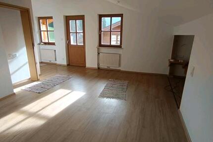 Wohnung Staudach-Egerndach Egerndach - 2 Zimmer, 75 m&sup2;, 1.400&euro; | Angebot:24849796