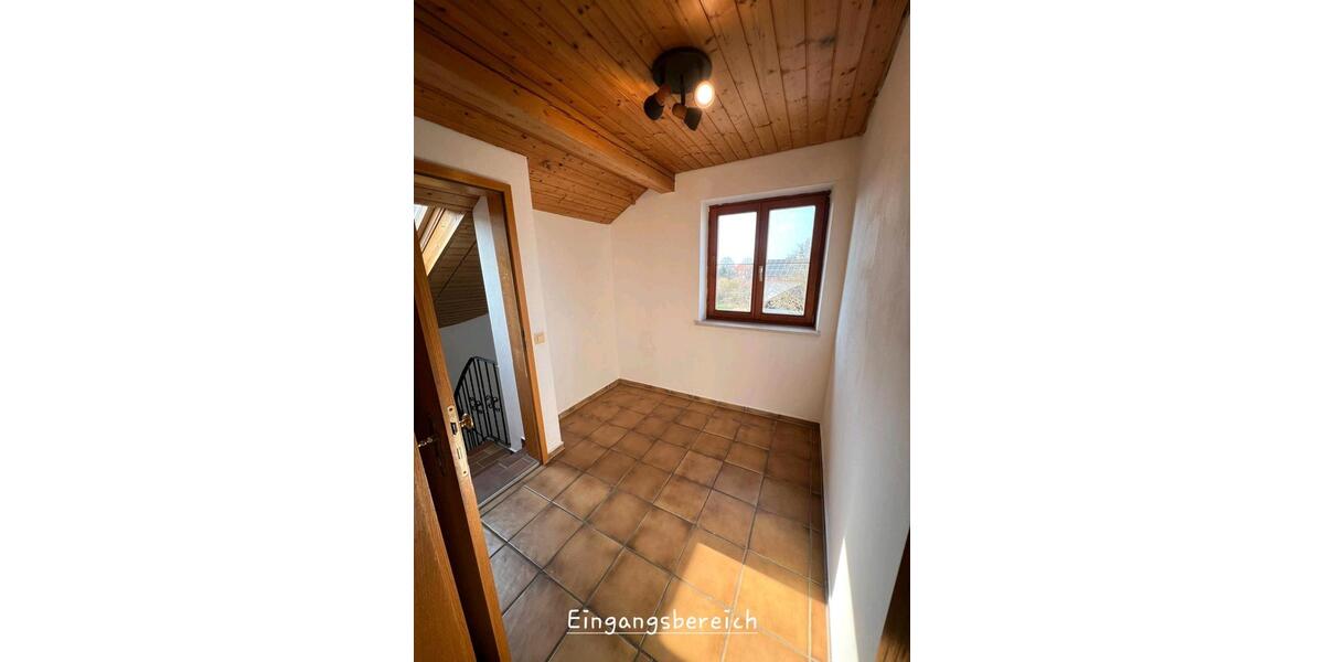 Dachgeschoßwohnung Trostberg - 2 Zimmer, 77 m&sup2;, 750&euro; | Angebot:25965969