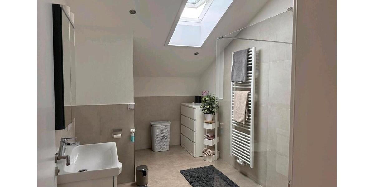Dachgeschoßwohnung Waging am See Fisching - 3 Zimmer, 96 m&sup2;, 1.350&euro; | Angebot:27593335